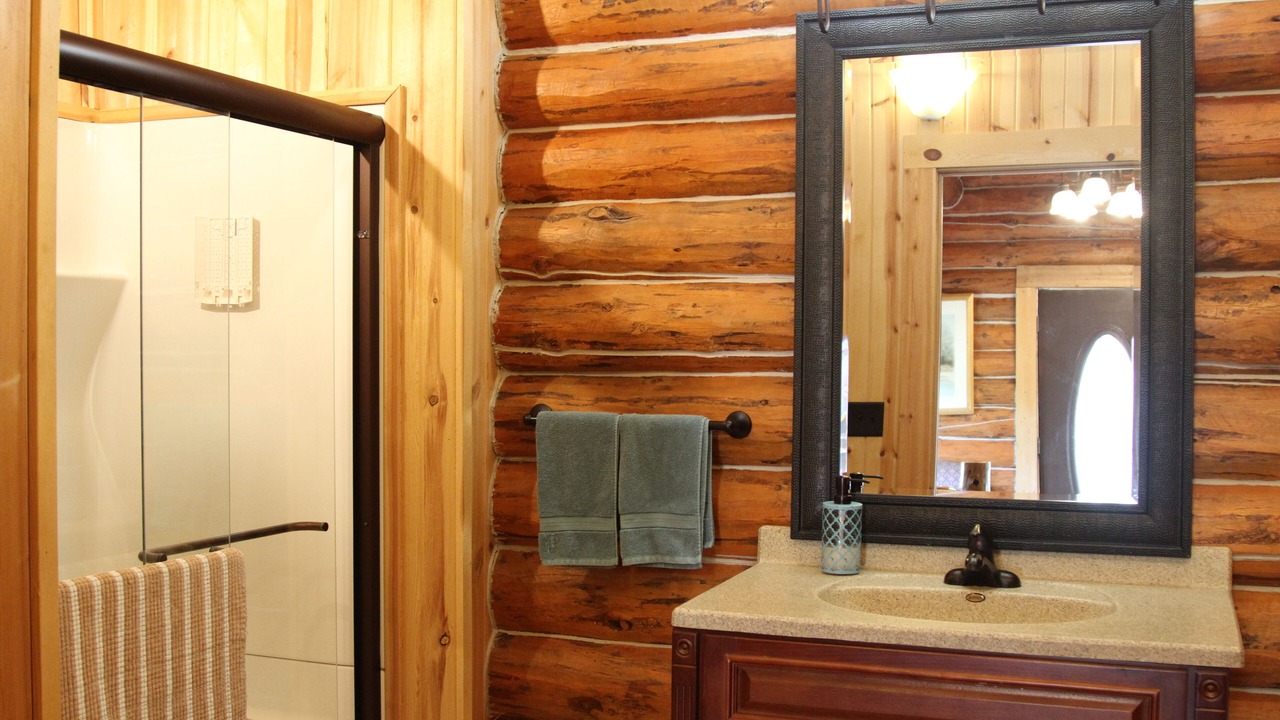Photo of Bathroom in Martinsville