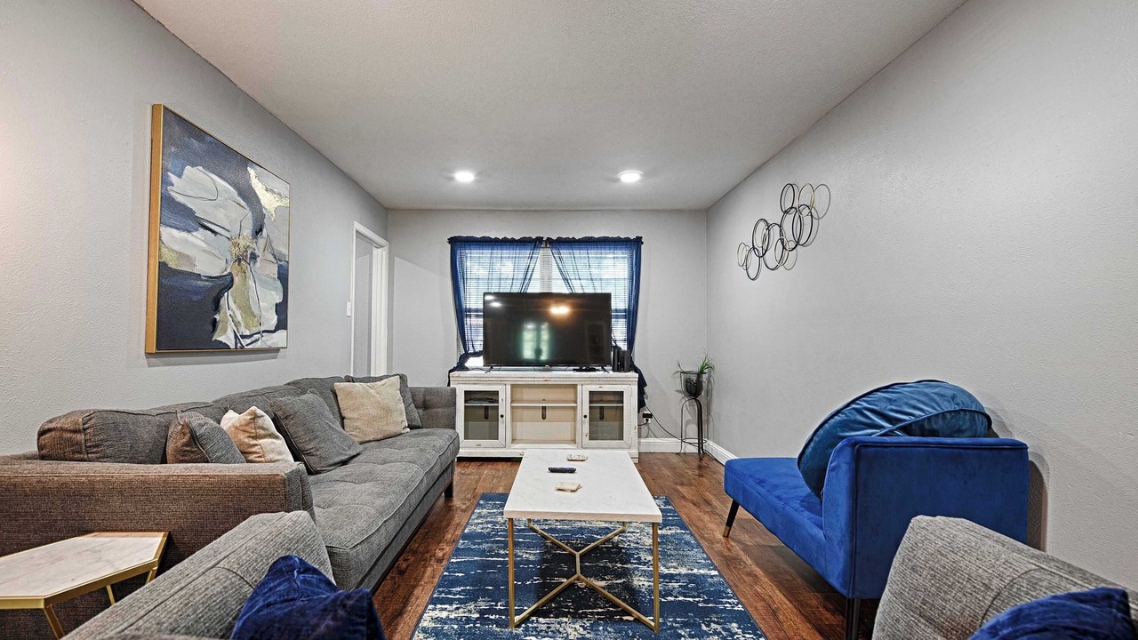 Photo of Livingroom in Burleson