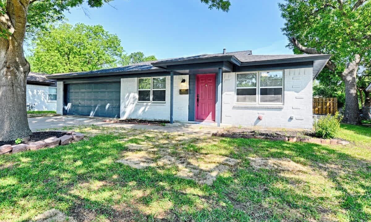 Photo of Outdoor in Burleson
