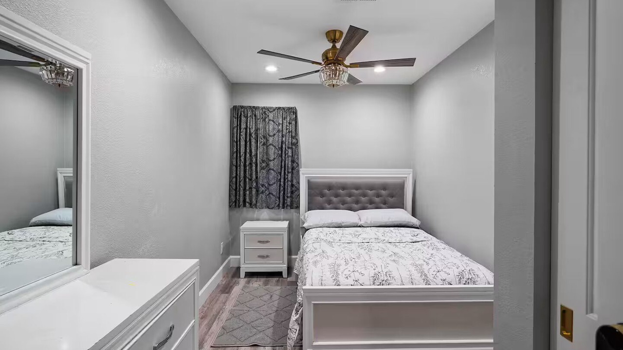 Photo of Bedroom in Uptown
