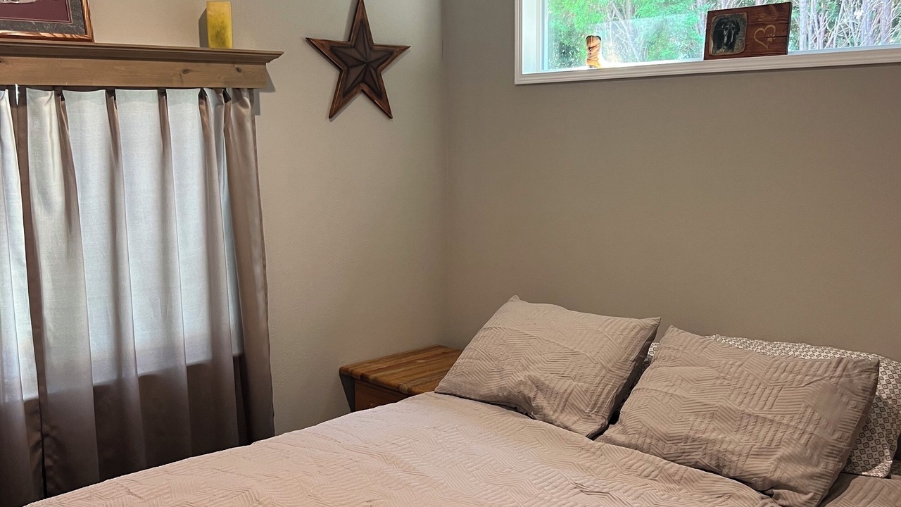Photo of Bedroom in Moses Lake