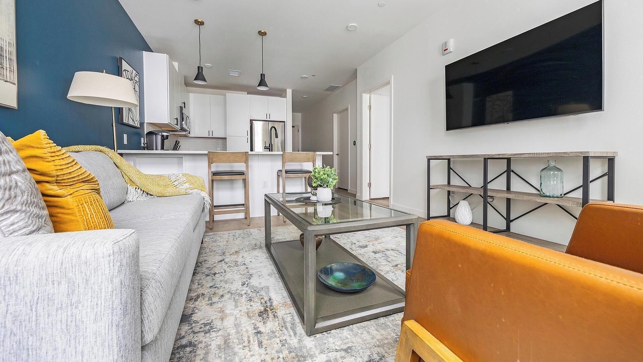 Photo of Livingroom in Civic Center