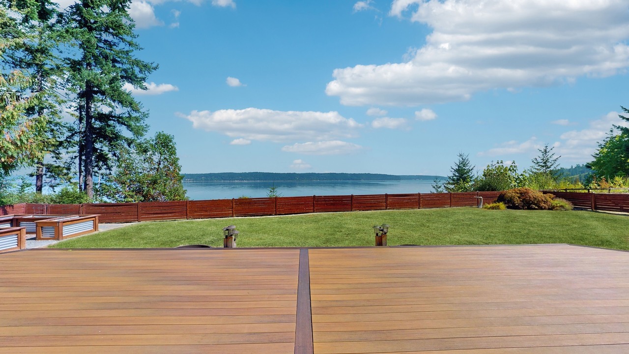 Photo of Patio Balcony in Camano Island