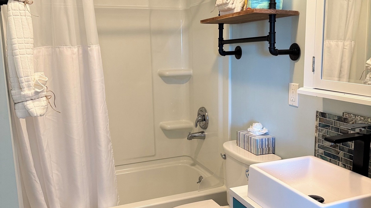 Photo of Bathroom in Peyton
