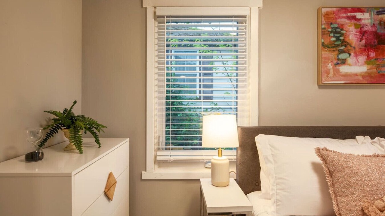Photo of Bedroom in Bryn Mawr-Skyway