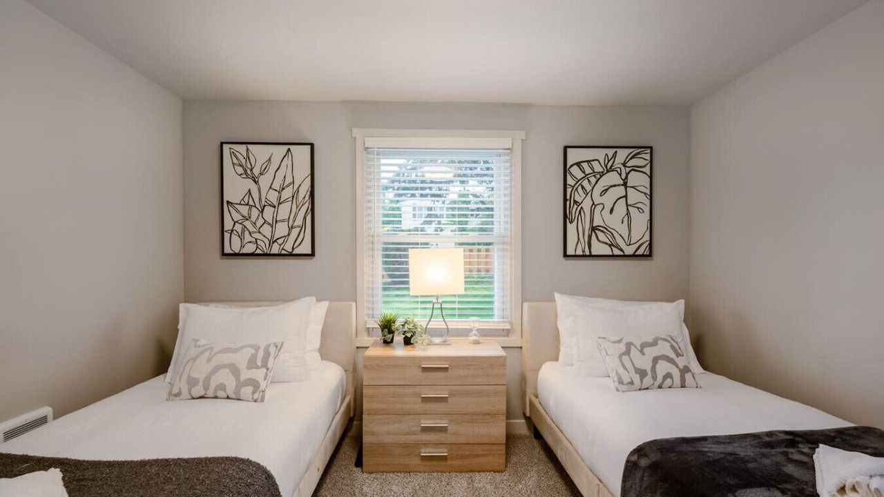 Photo of Bedroom in Bryn Mawr-Skyway