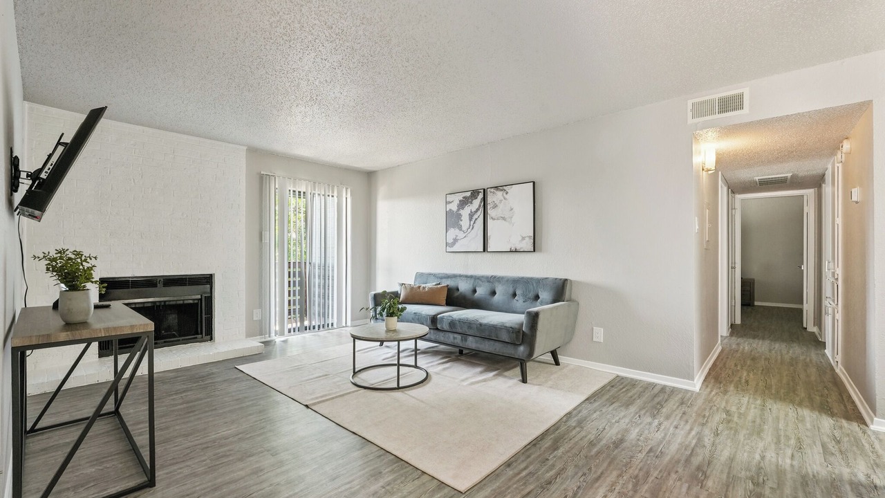 Photo of Livingroom in North Arlington