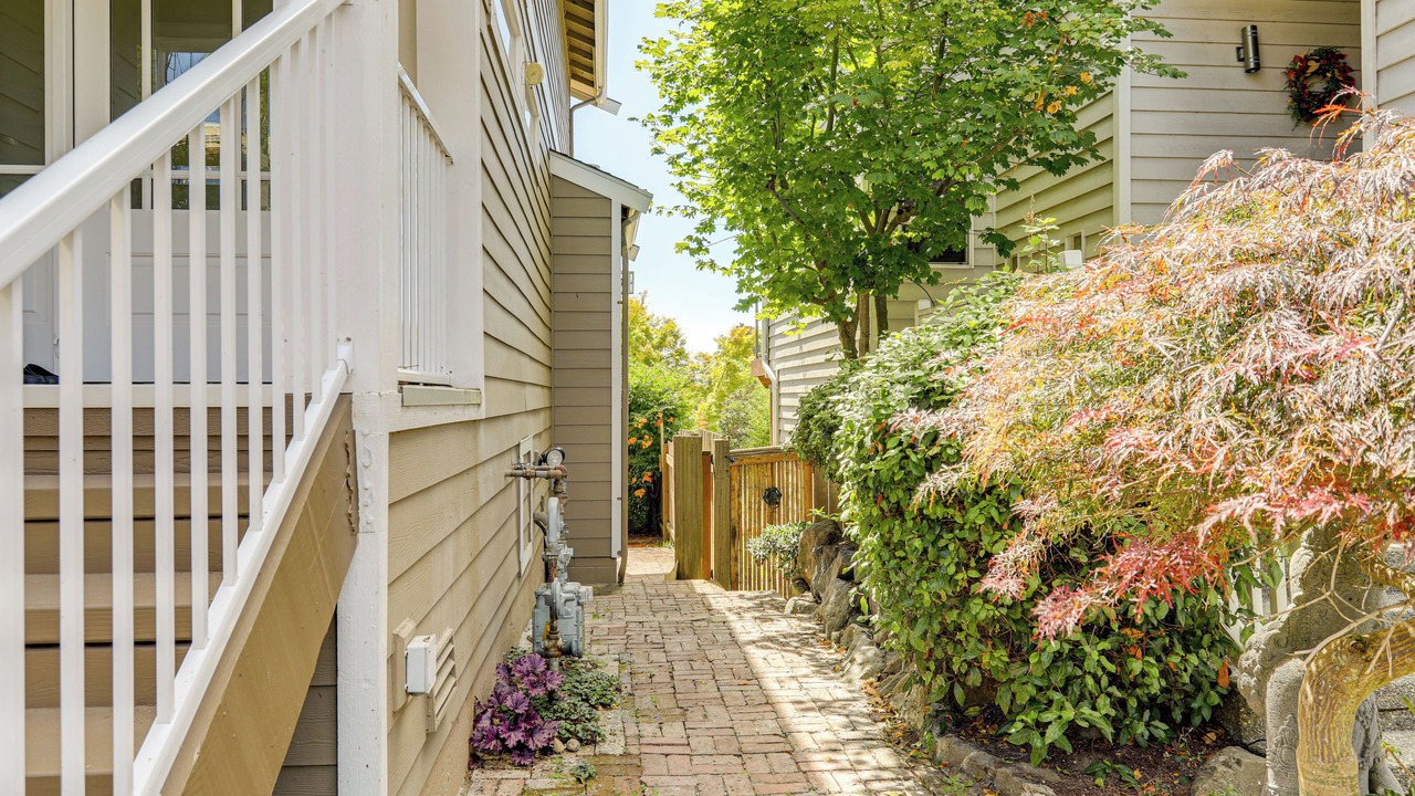 Photo of Others in Fauntleroy