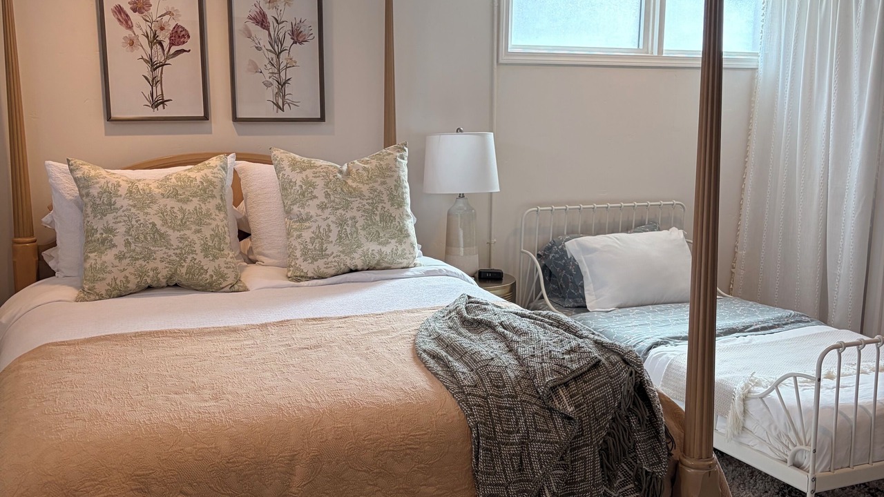 Photo of Bedroom in Caldwell