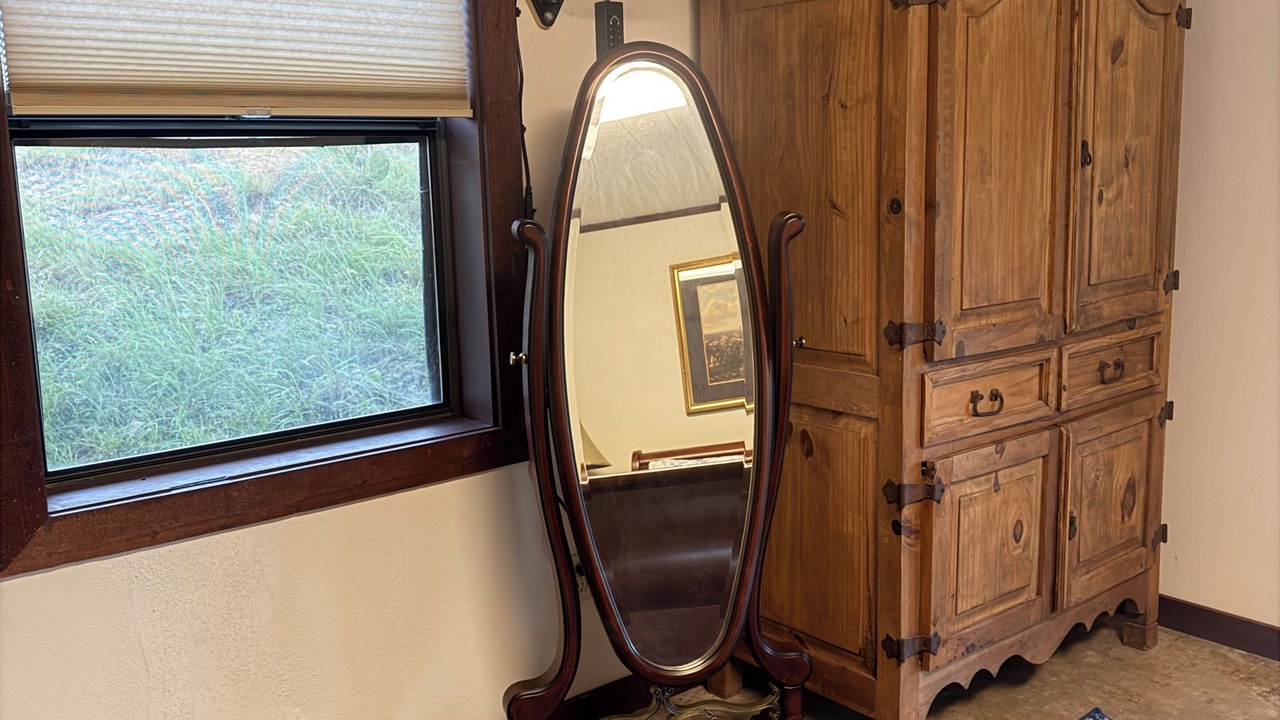 Photo of Bedroom in Mason