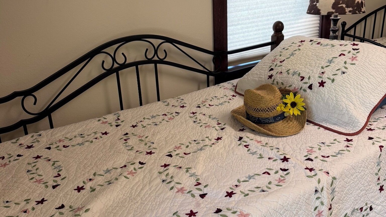 Photo of Bedroom in Mason