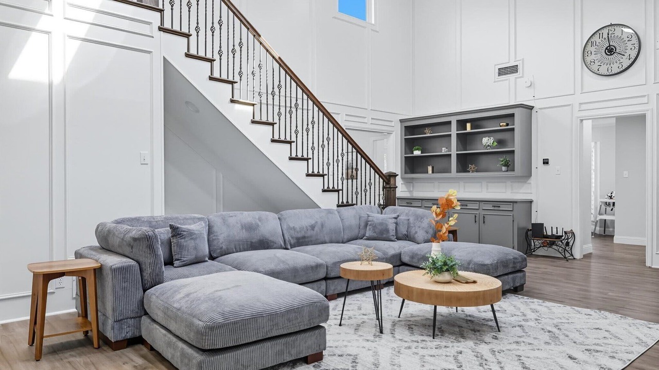 Photo of Livingroom in Flower Mound