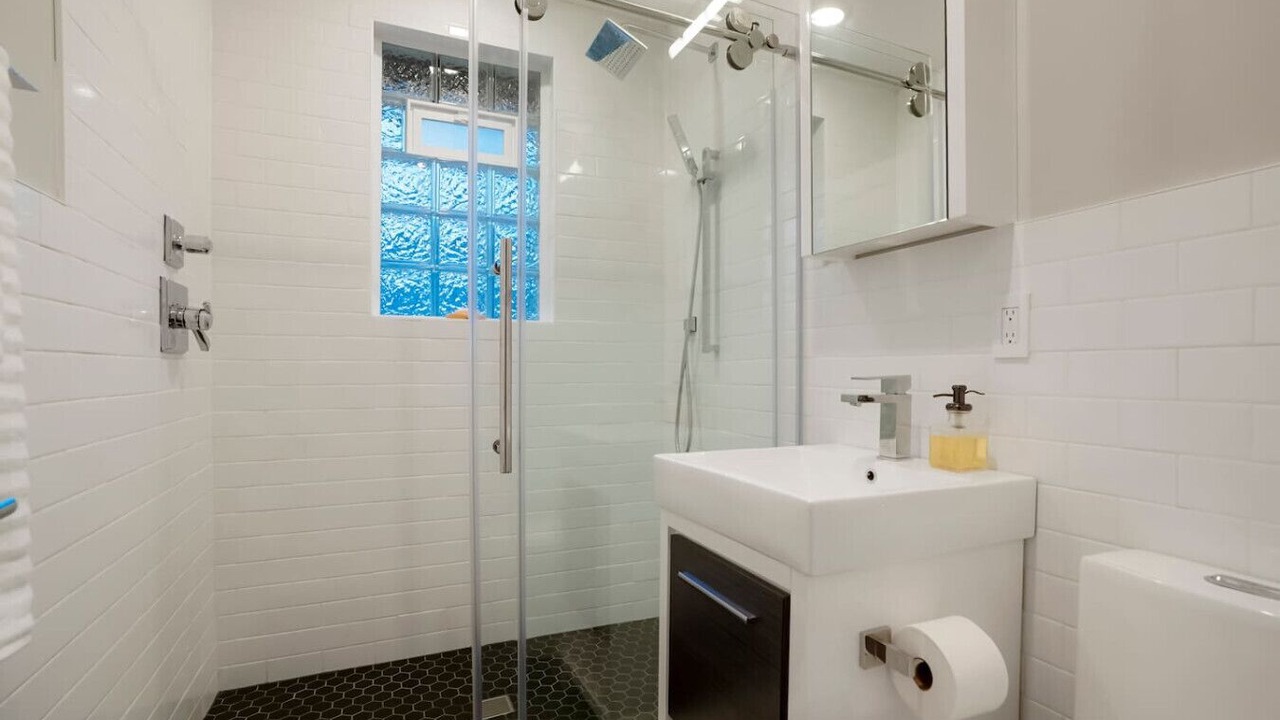 Photo of Bathroom in Barnum