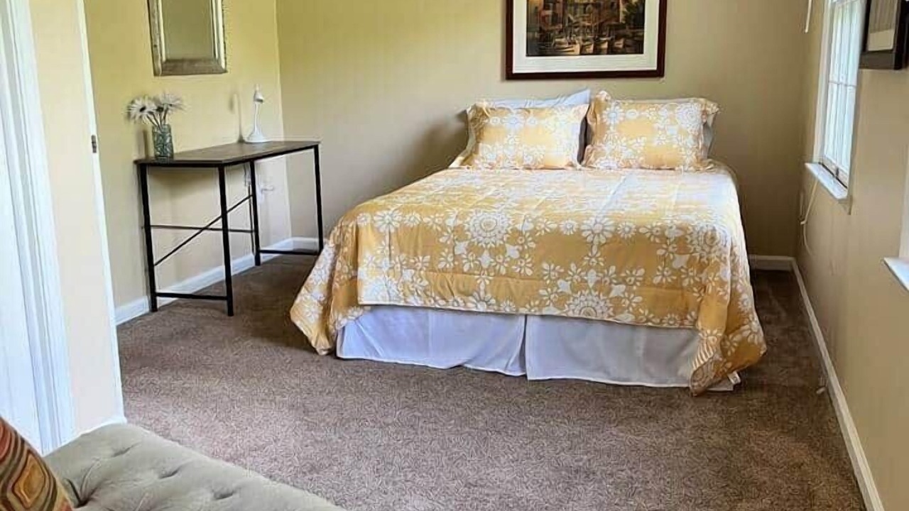 Photo of Bedroom in Quincy