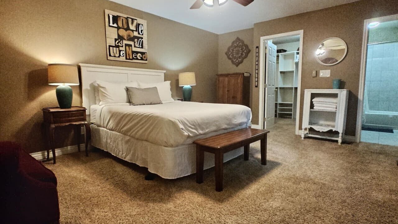 Photo of Bedroom in Golden