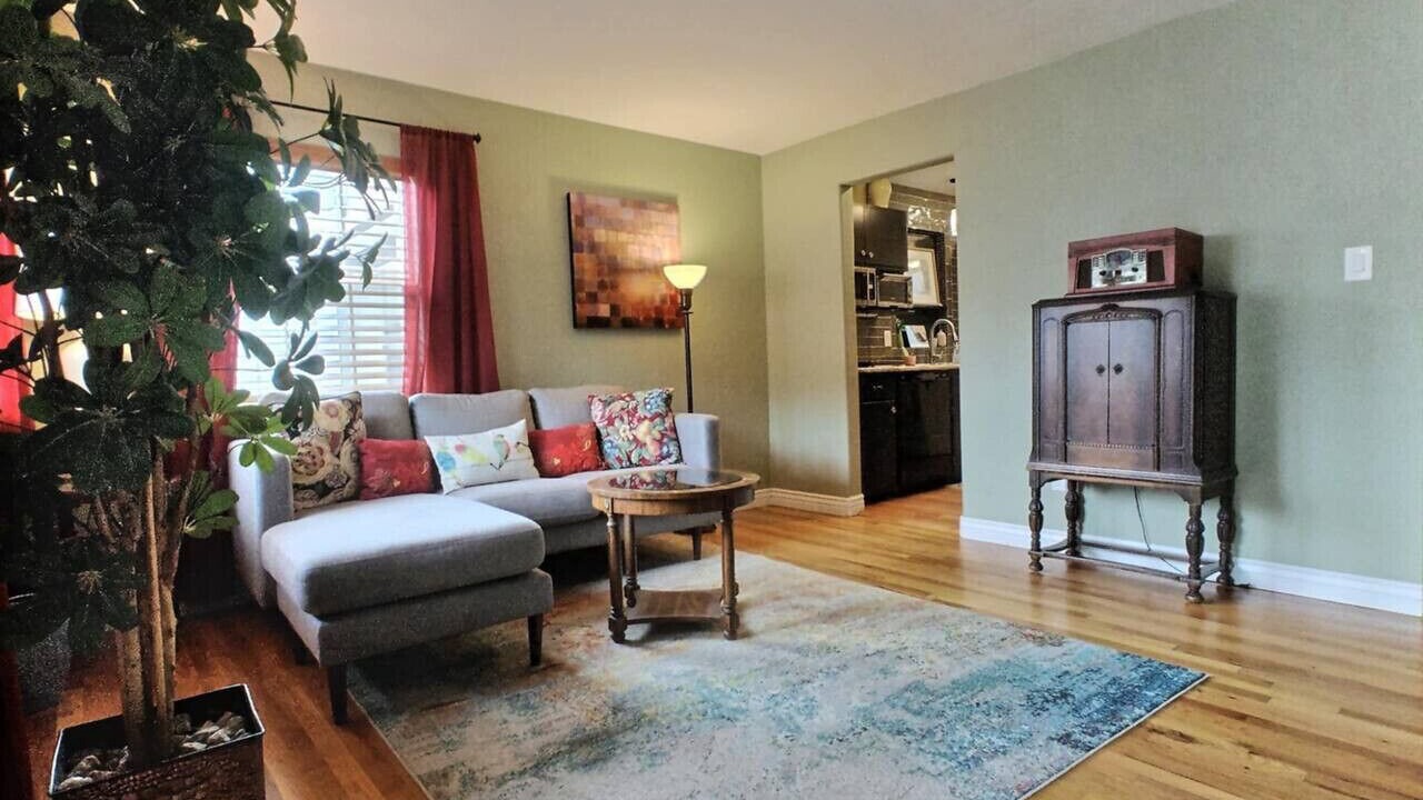 Photo of Livingroom in Golden