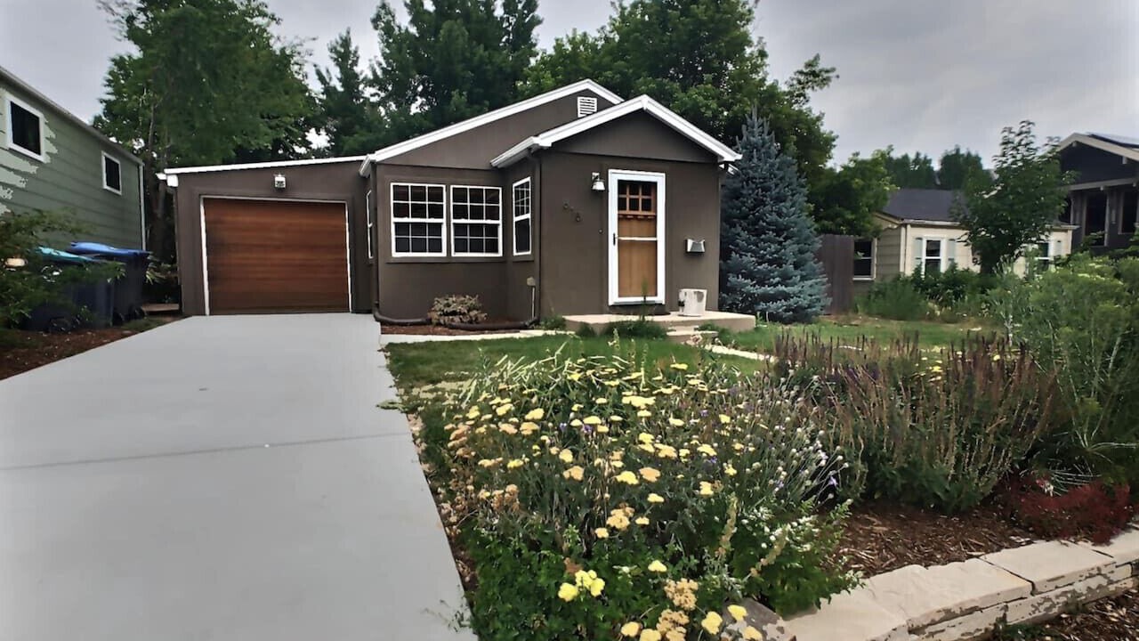 Photo of Outdoor in Golden