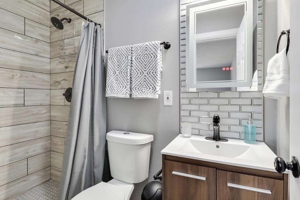 Photo of Bathroom in Northeast Heights