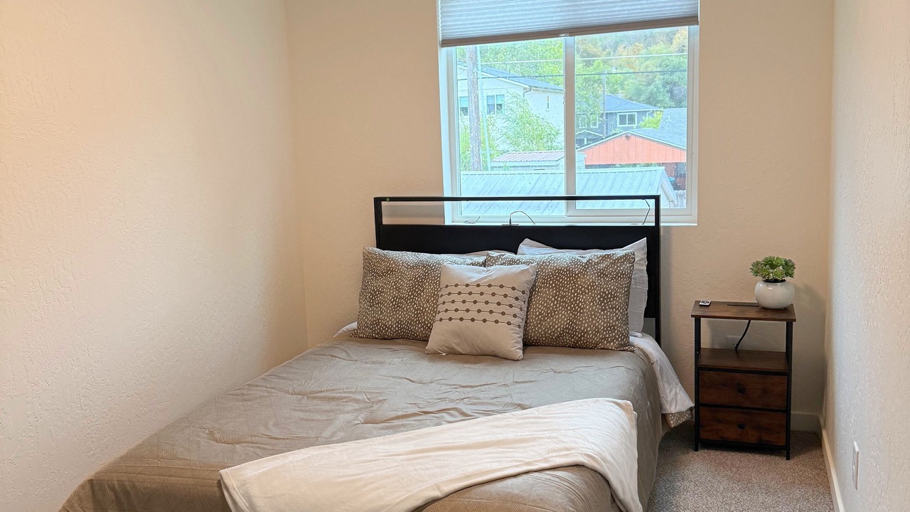Photo of Bedroom in East Central