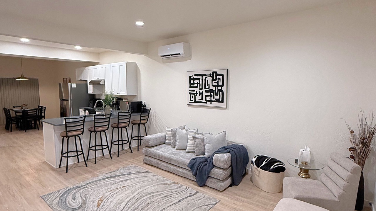 Photo of Livingroom in East Central