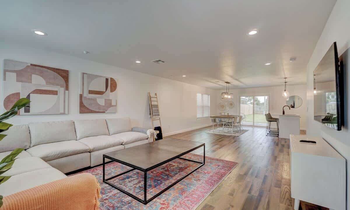 Photo of Livingroom in Central Oklahoma City