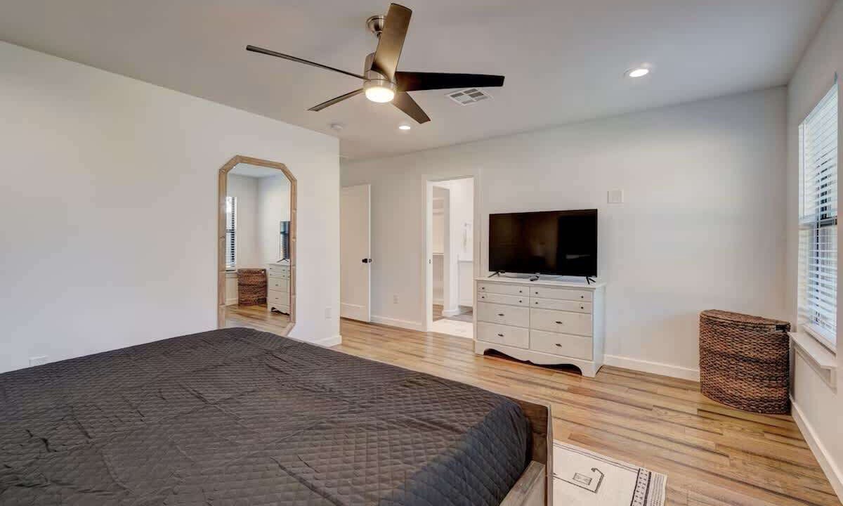 Photo of Bedroom in Central Oklahoma City