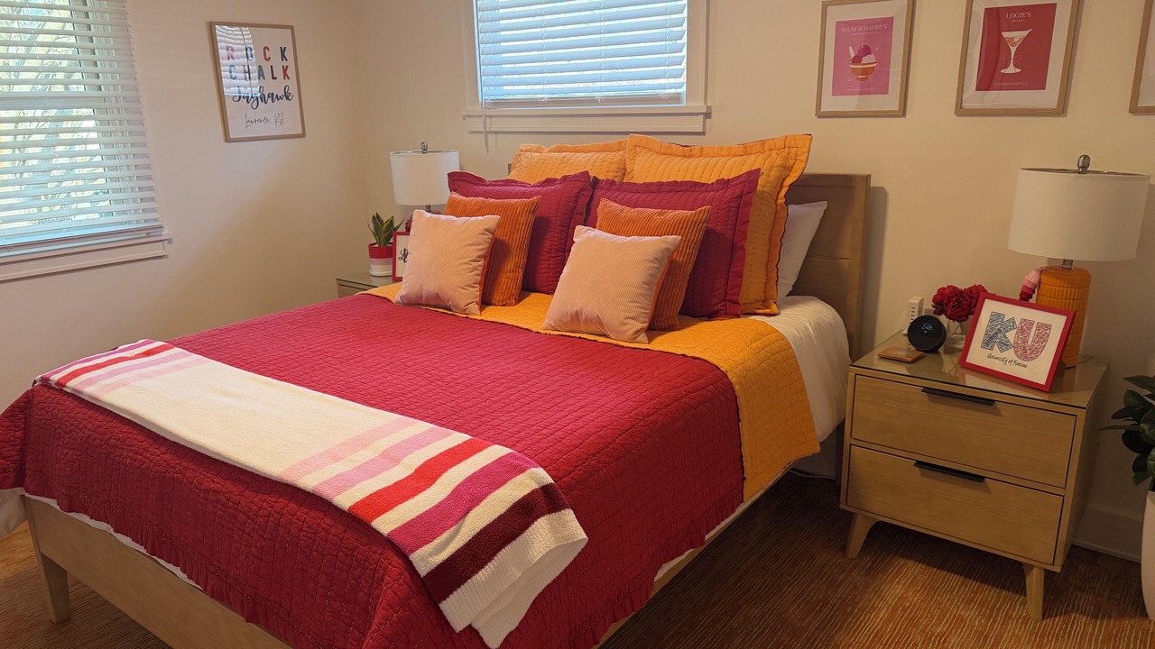 Photo of Bedroom in Lawrence