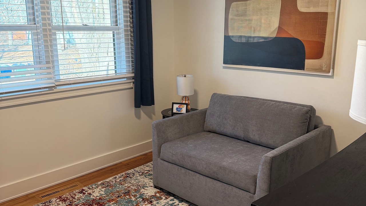 Photo of Livingroom in Lawrence