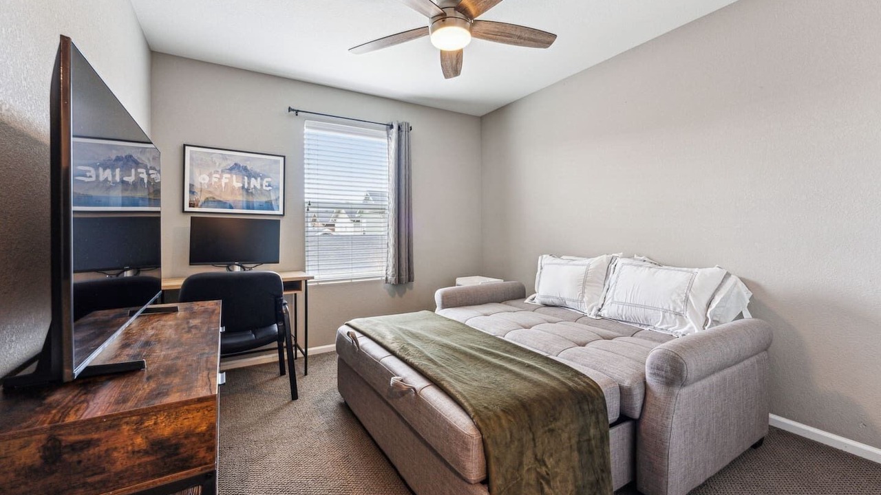 Photo of Bedroom in Stapleton