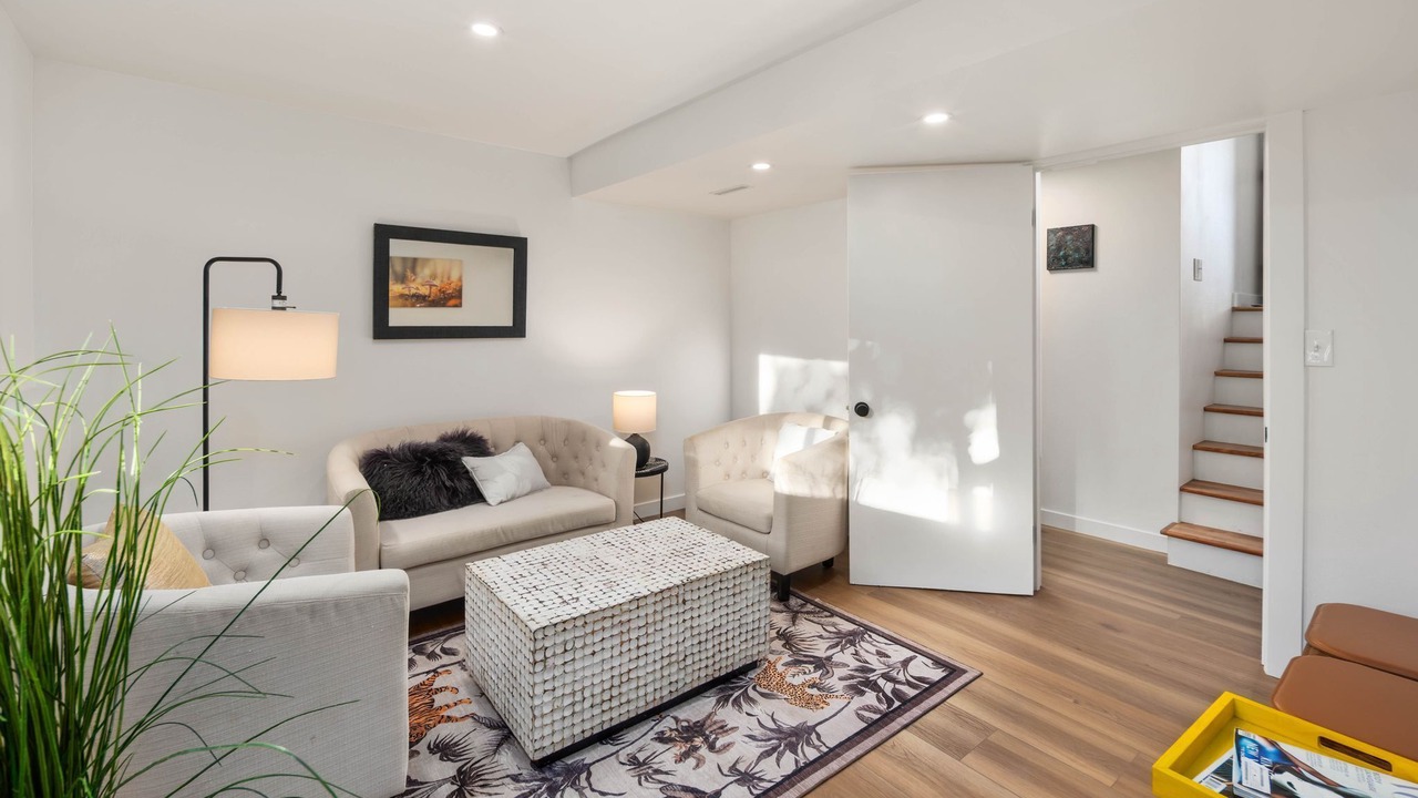 Photo of Livingroom in SeaTac