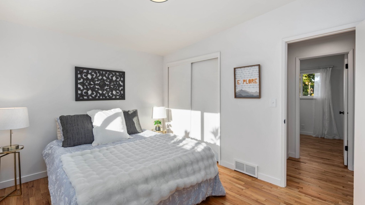Photo of Bedroom in SeaTac