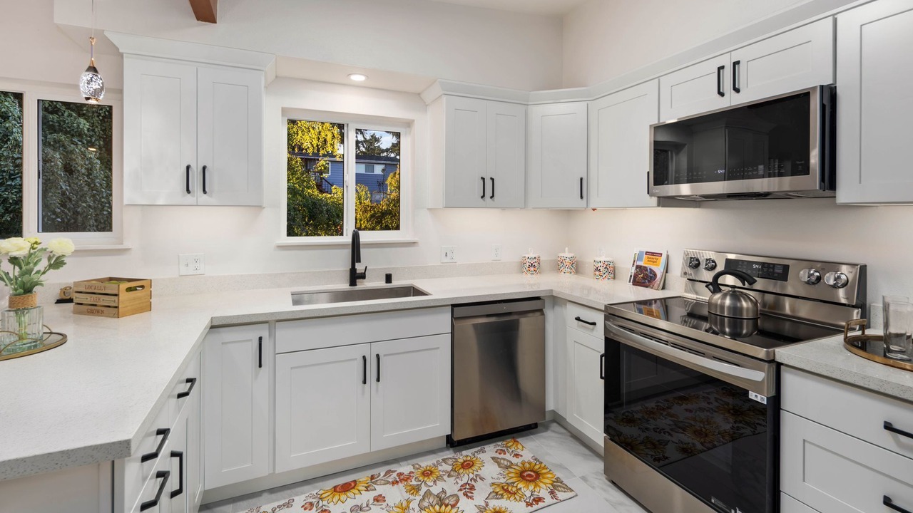 Photo of Kitchen in SeaTac