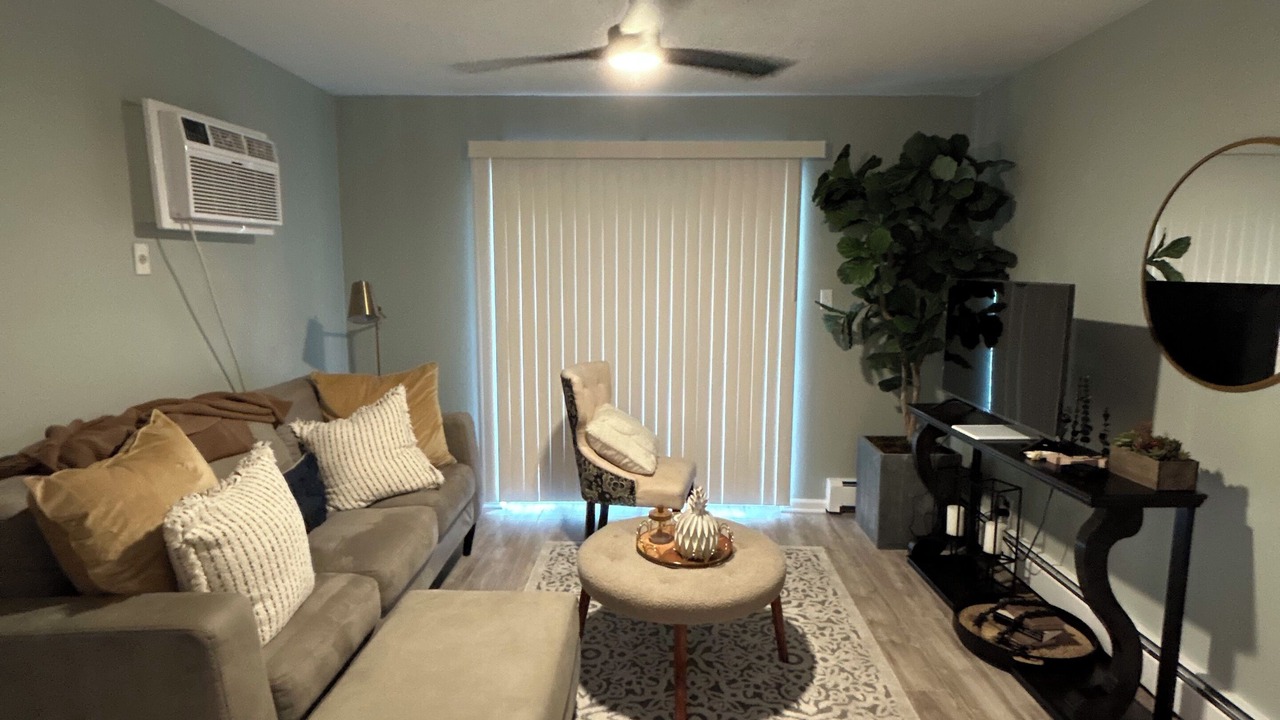Photo of Livingroom in Bel Aire