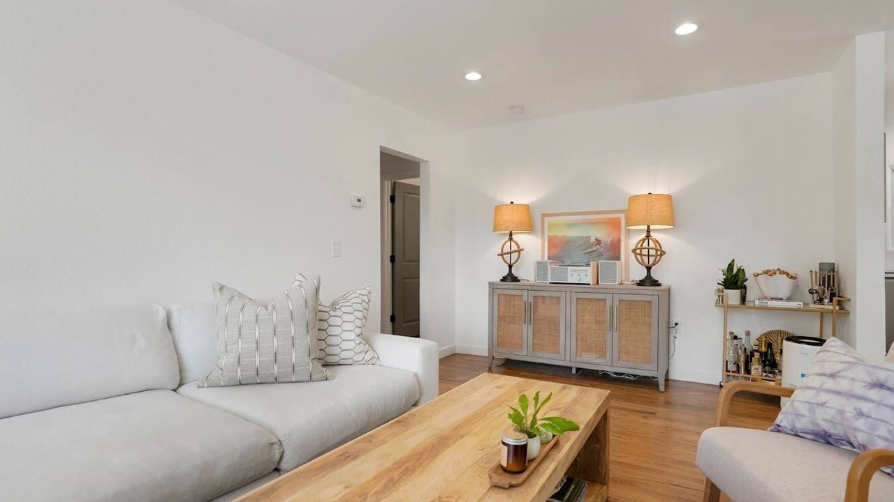 Photo of Livingroom in Sunnyside