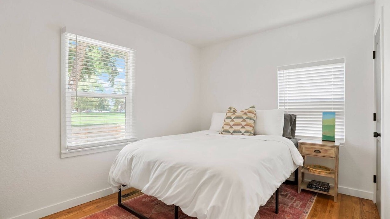 Photo of Bedroom in Sunnyside