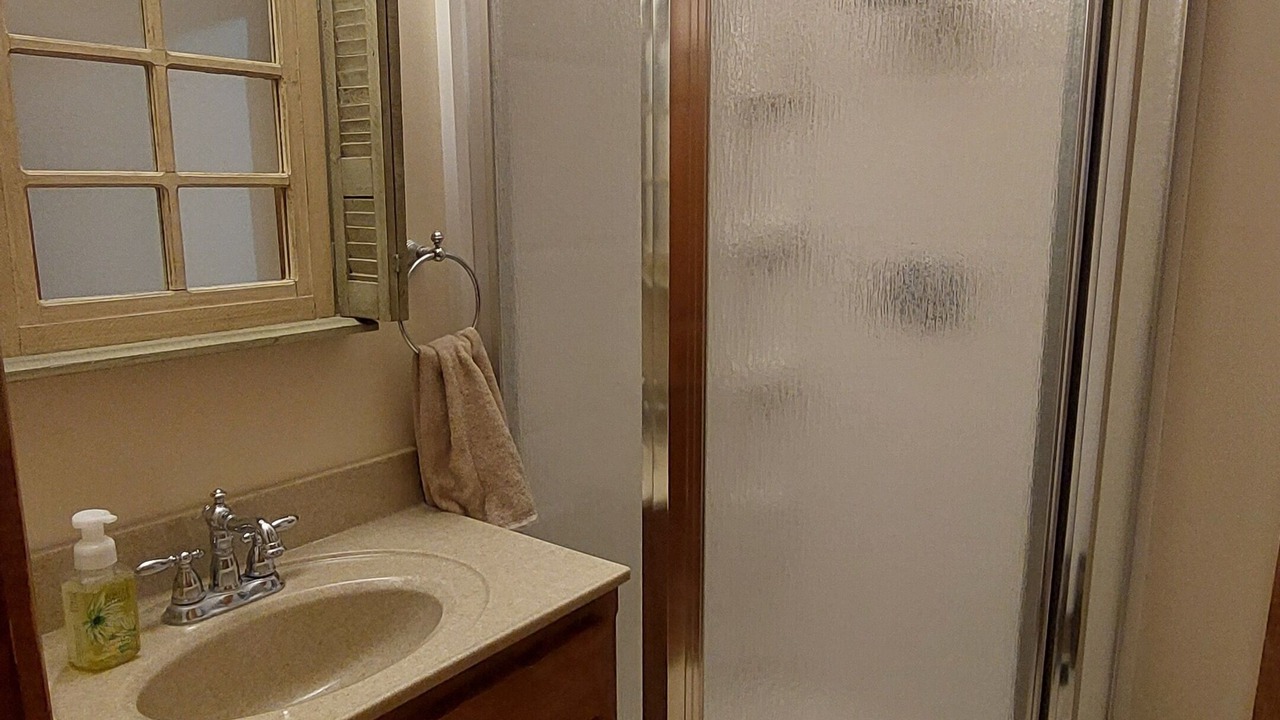 Photo of Bathroom in Rossville