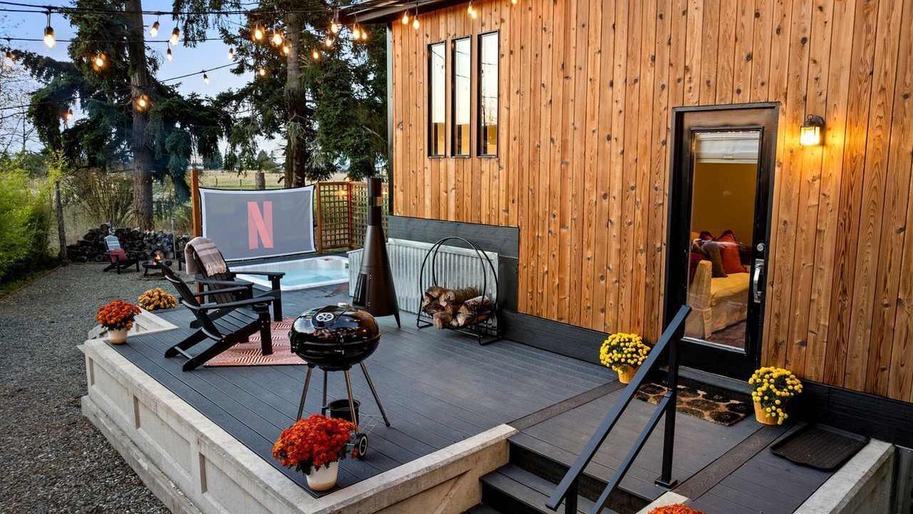 Photo of Patio Balcony in River Road