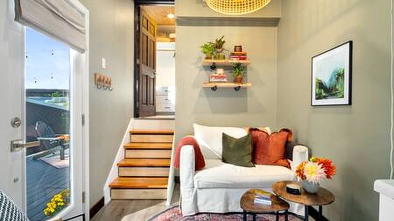 Photo of Livingroom in River Road