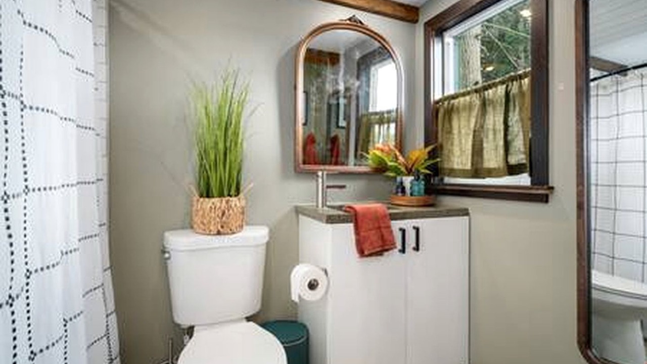 Photo of Bathroom in River Road
