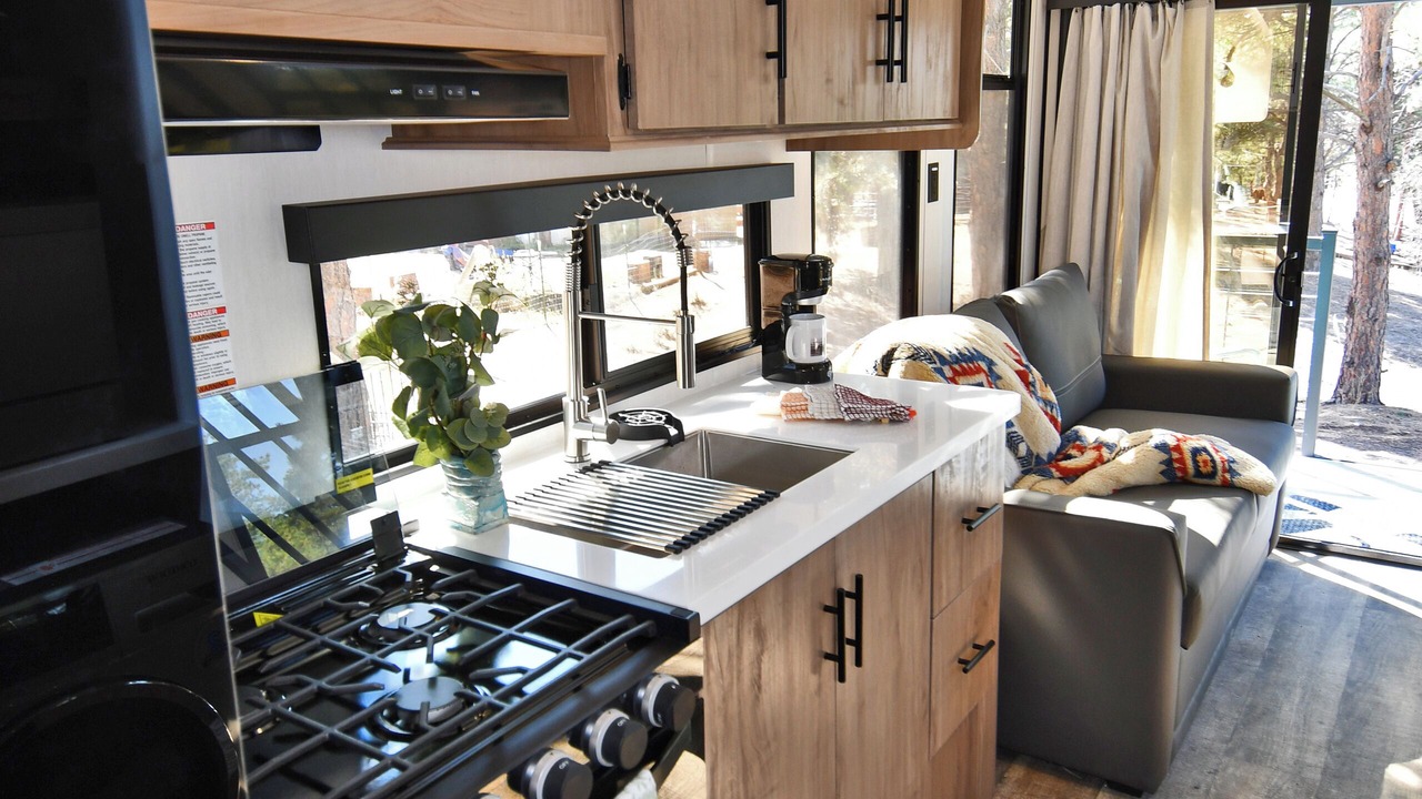 Photo of Kitchen in Elizabeth