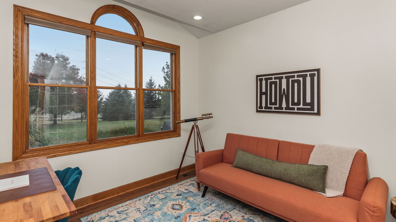 Photo of Livingroom in Cumming