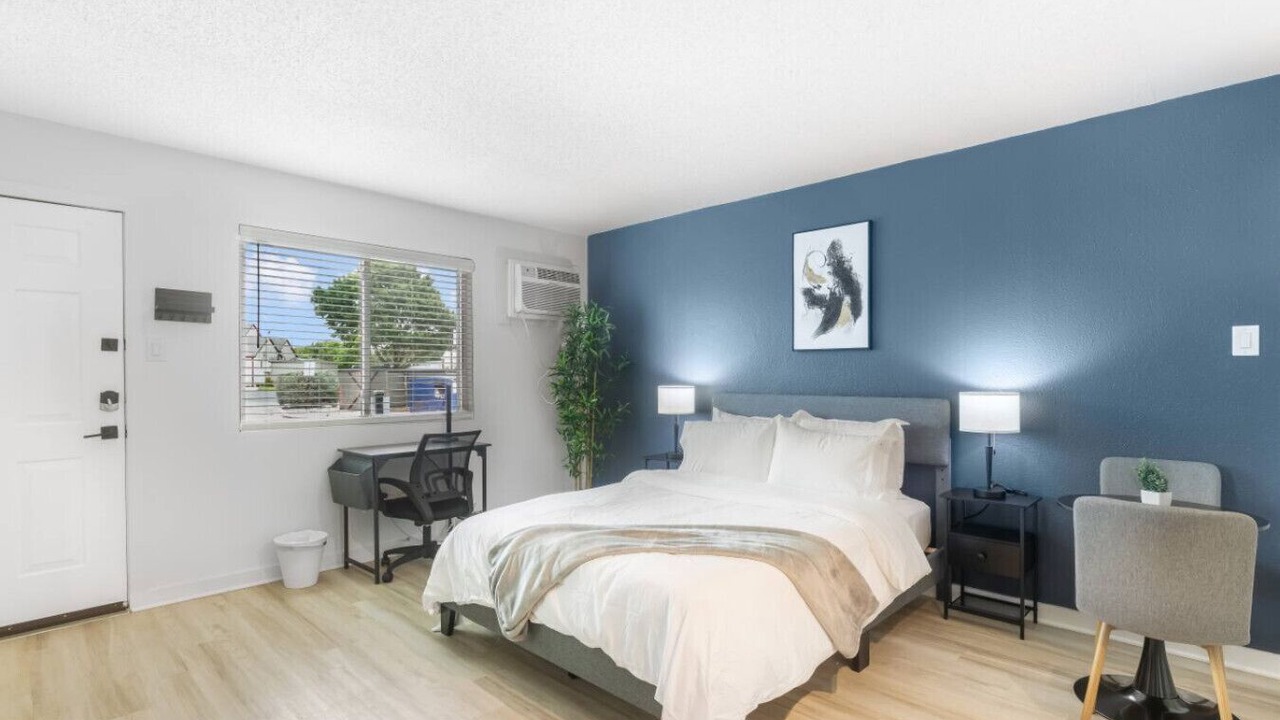 Photo of Bedroom in Haltom City