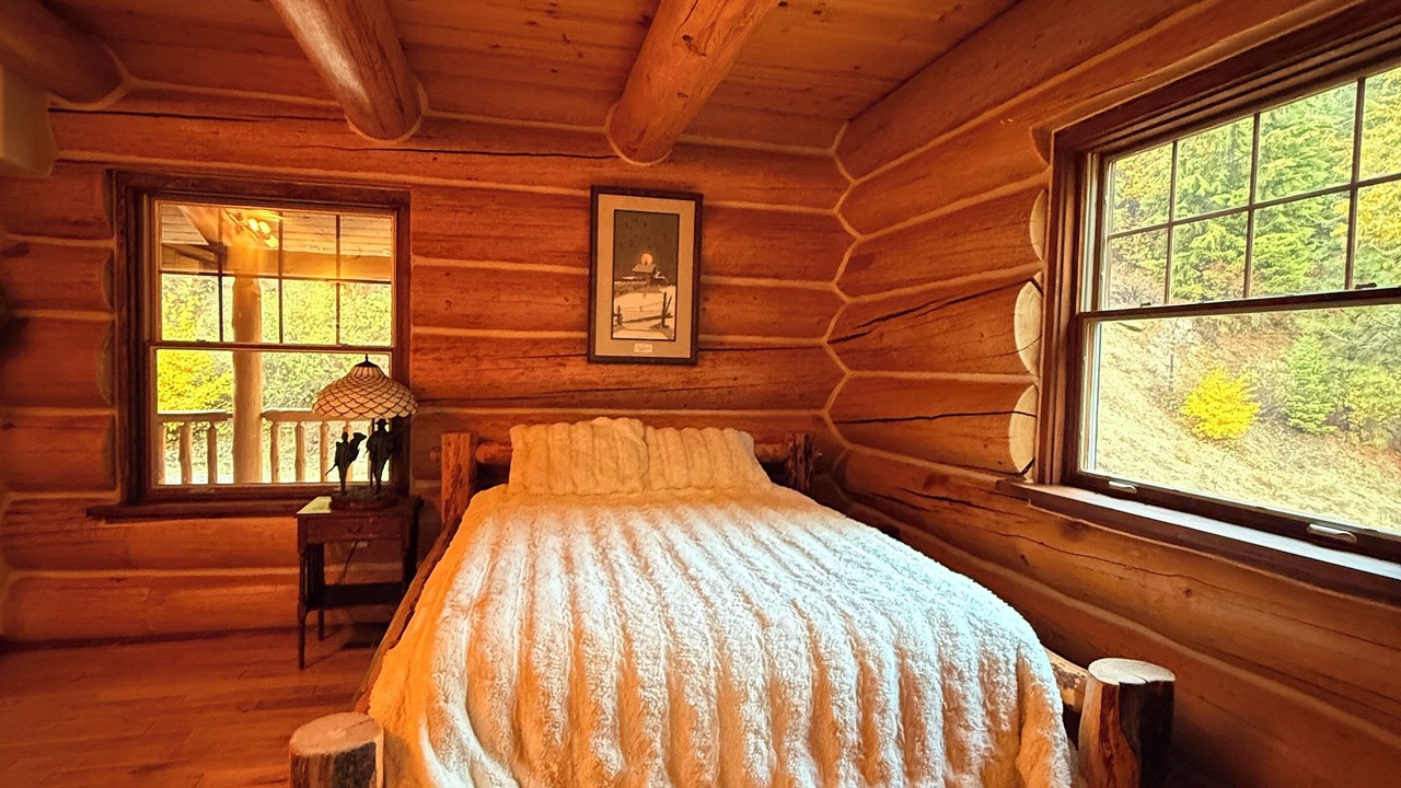Photo of Bedroom in Newman Lake
