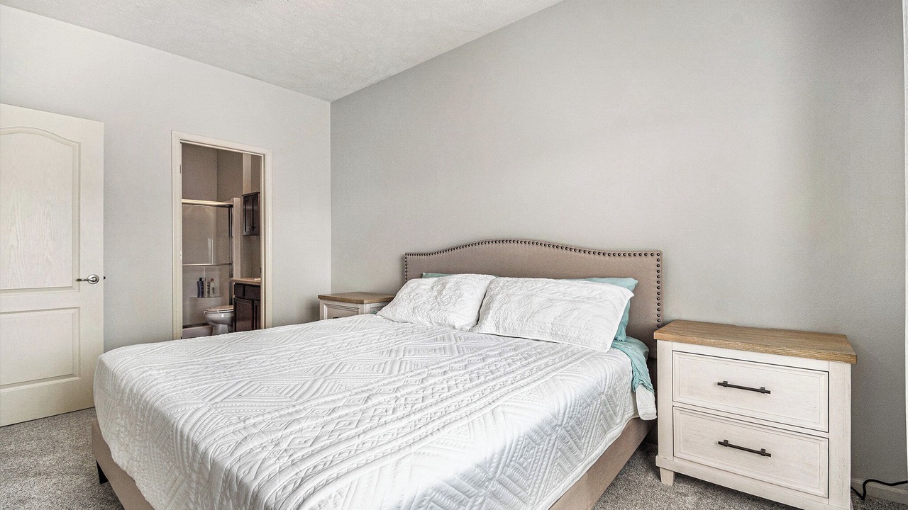 Photo of Bedroom in Millard