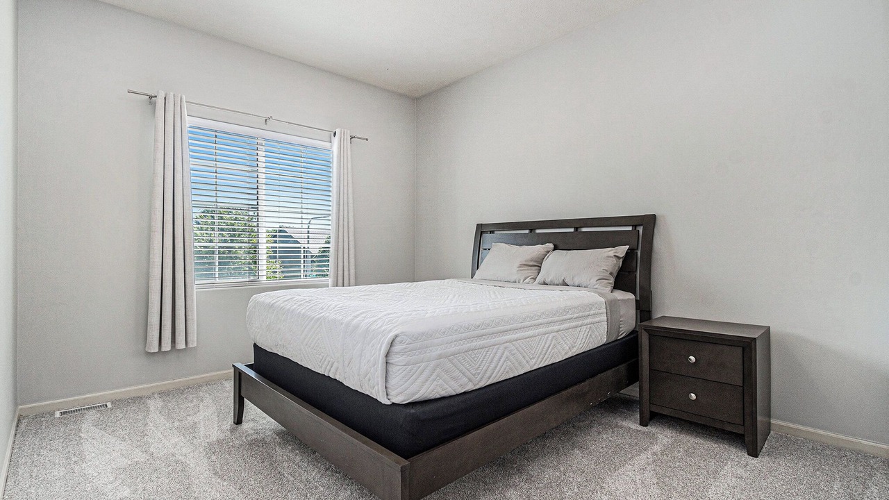 Photo of Bedroom in Millard