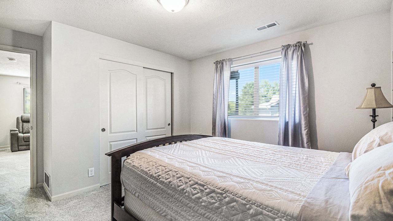 Photo of Bedroom in Millard