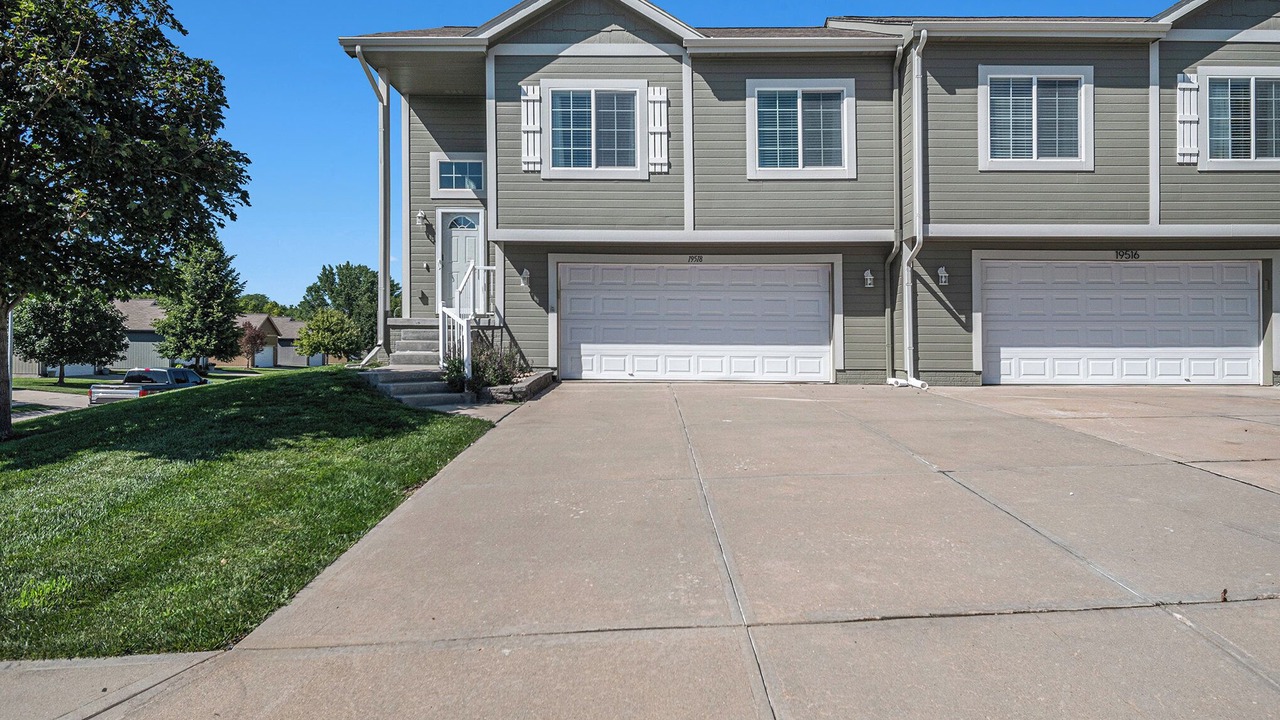 Photo of Outdoor in Millard