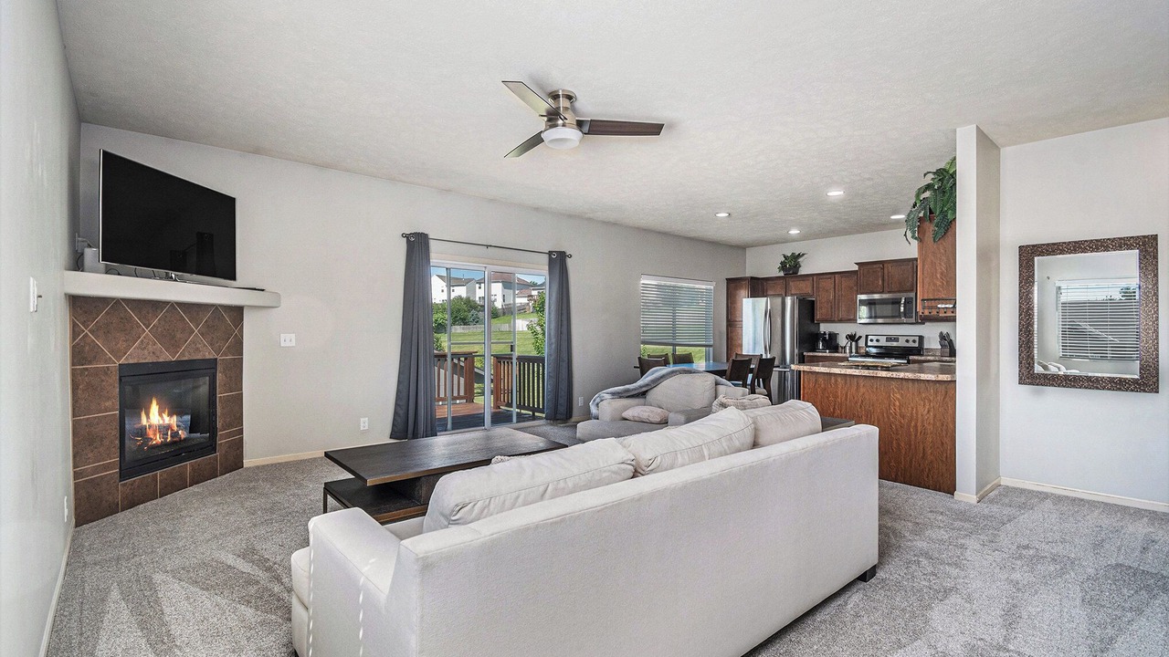 Photo of Livingroom in Millard