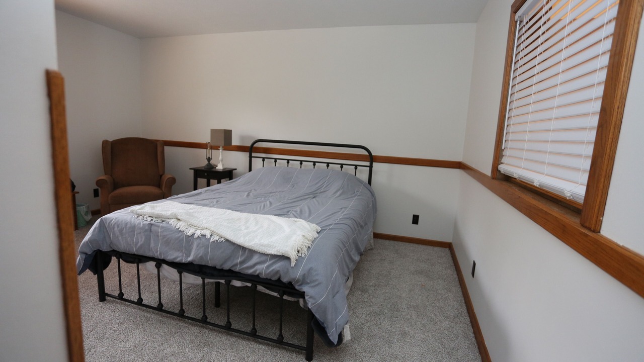 Photo of Bedroom in Seward County