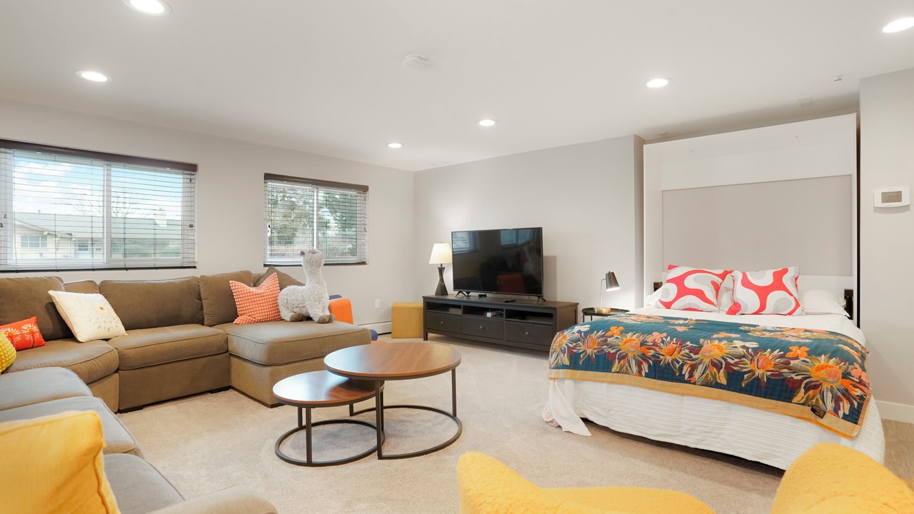Photo of Bedroom in Scenic Heights